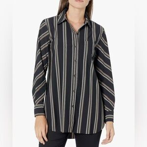 Lyssé Shirt Womens Medium Blue White Striped Button Up Long Sleeve Stretch Top